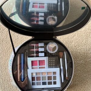 JoyBright Beauty Box DISCO DREAMS 33 piece collection $167 value x2 Brand New